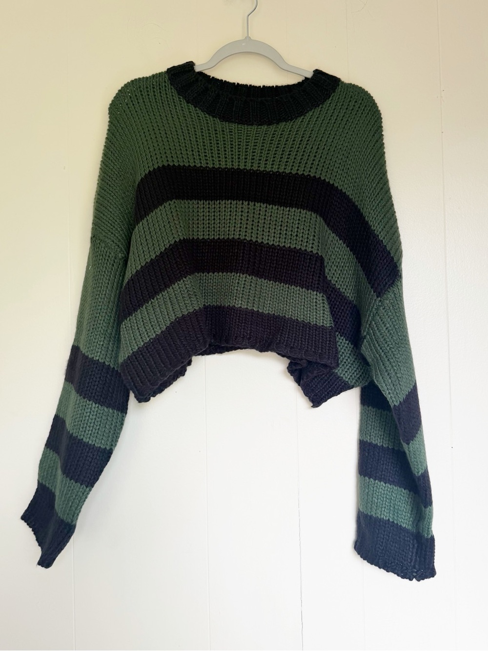 NEW CARLY JEAN LOS ANGELES Everett Cropped Sweater Blue Green Stripe 2X